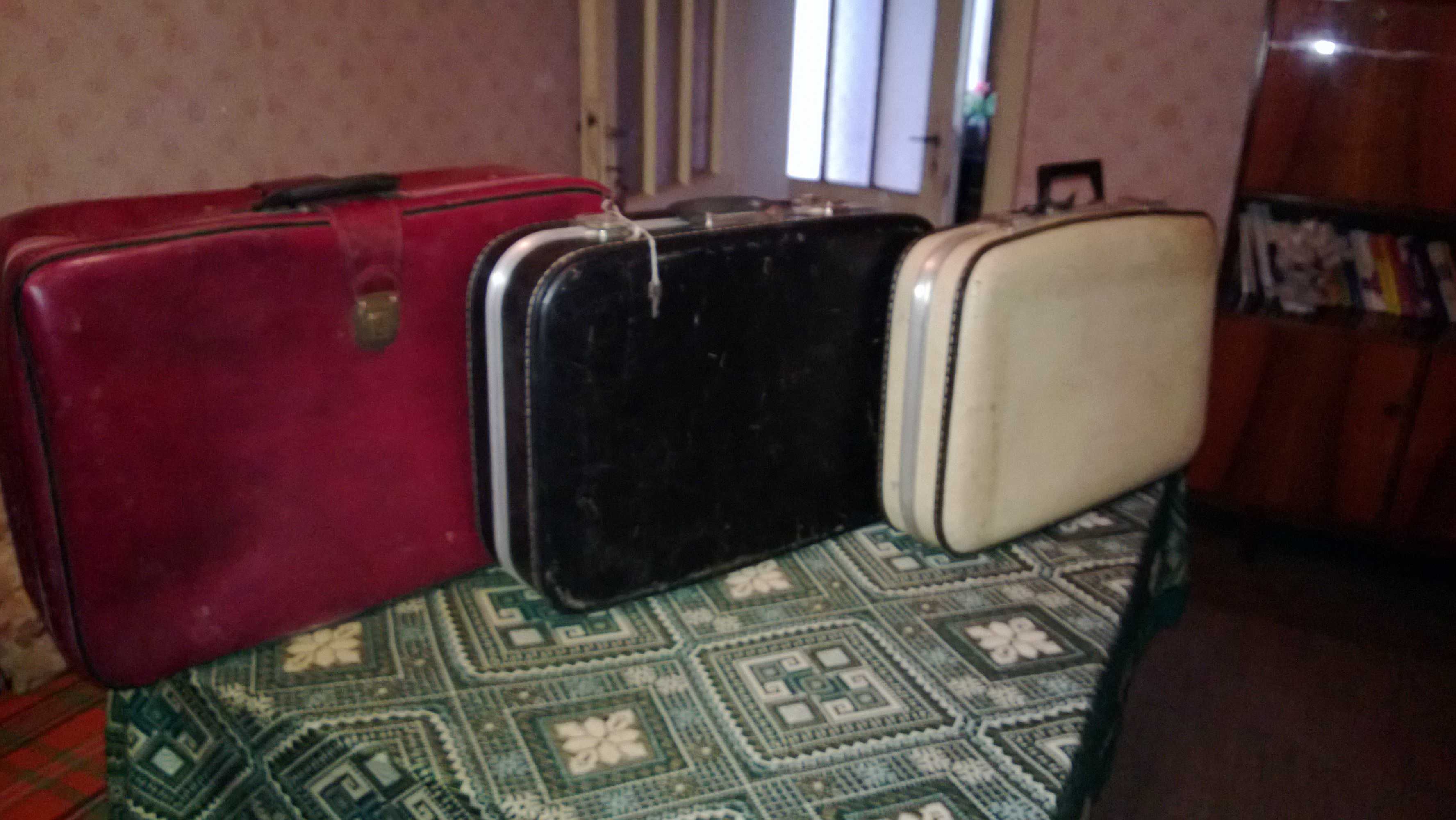 стари куфари- малки и големи
