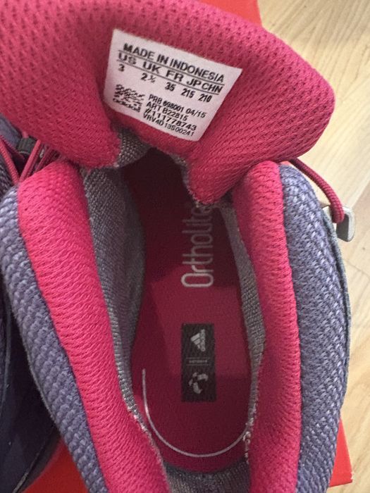 Vand ghete adidas Terrex, Goretex, 34, 120 lei.