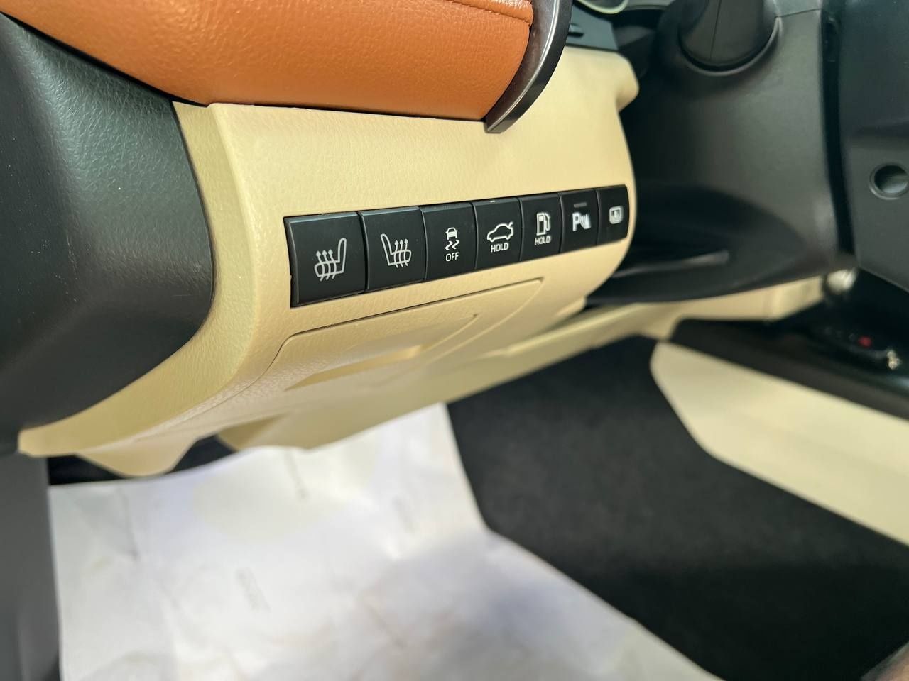 Toyota Camry Gibrid Full
