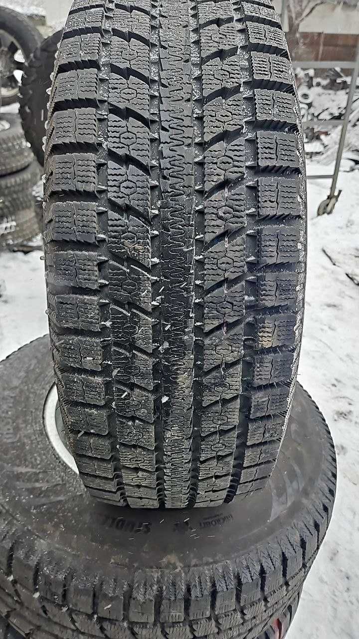 Комплект шины+диски  TOYO  265\70\16 зима