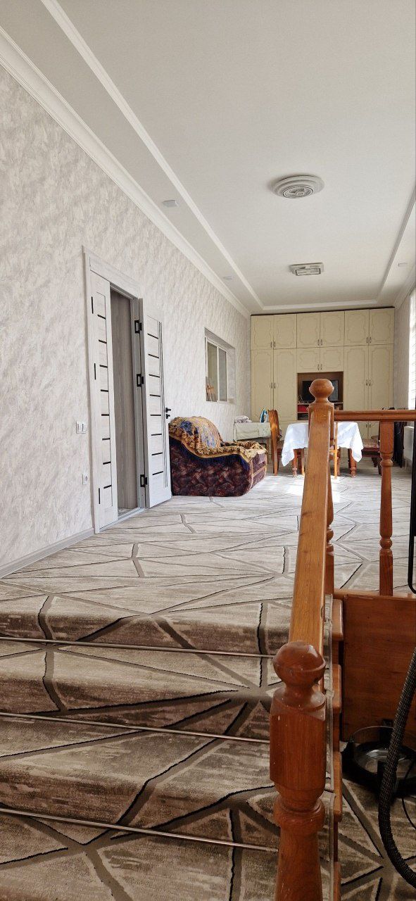 Hovli sotiladi 6 sotix