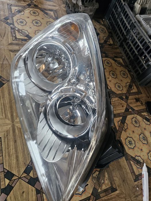 Far dreapta Opel astra h