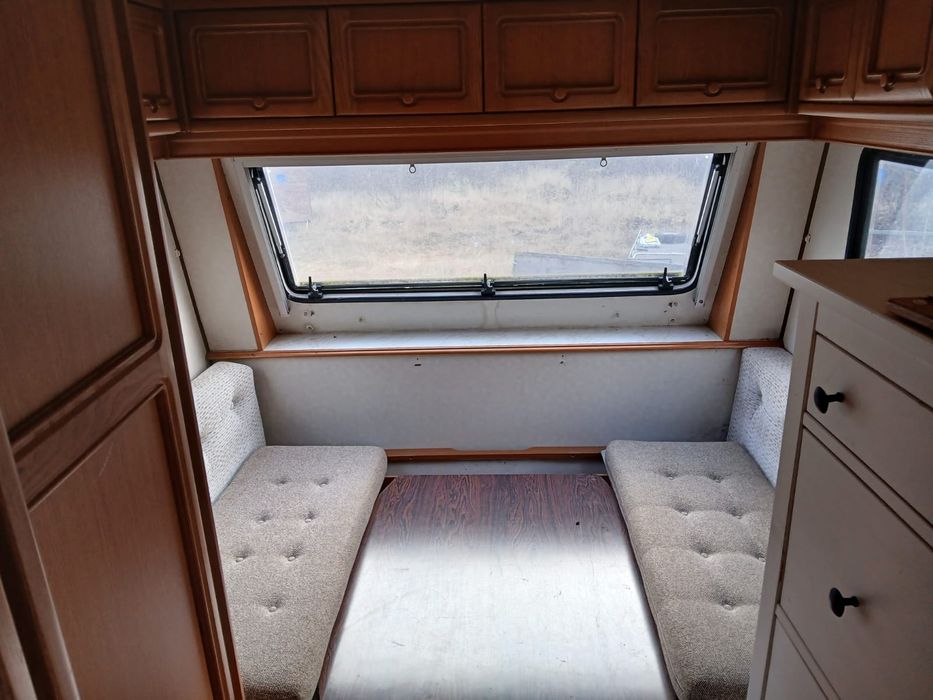 Vând rulotă hobby pentru loc fix 1989