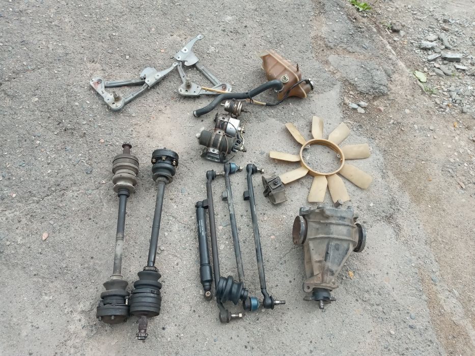 Продам на мерседес 124