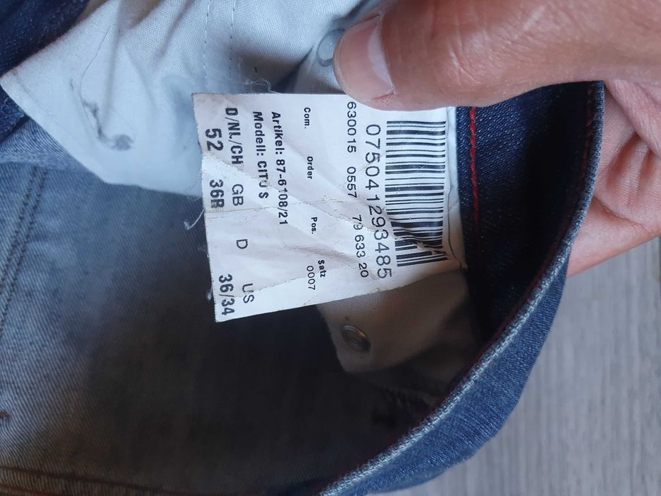 Blugi BRAX - Marime W36 L34 (Talie 93 cm)