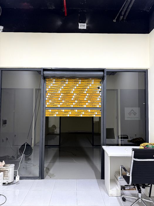 Строй март магазин.Ibn Sino Stroymart 1- qavatdan do’kon Sotiladi