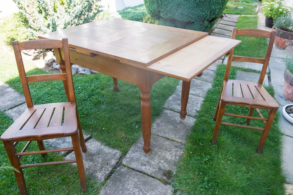 Masă din lemn extensibilă 8 persoane cu șase scaune