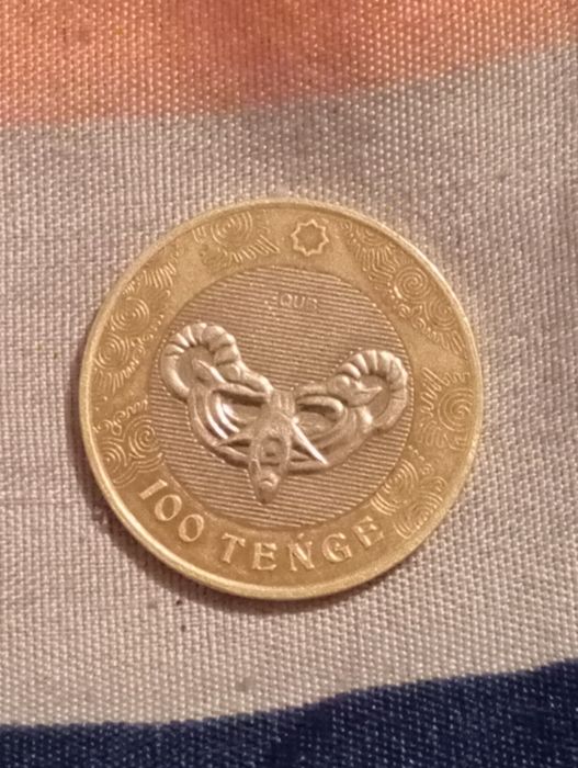 Манжета 100 тг сакский стиль маска