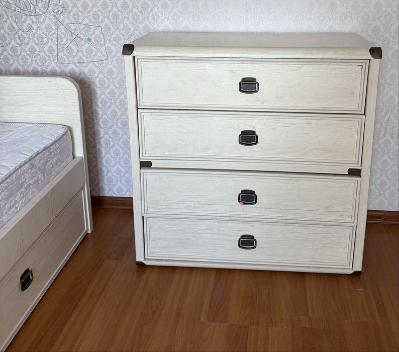 Продам детскую мебель