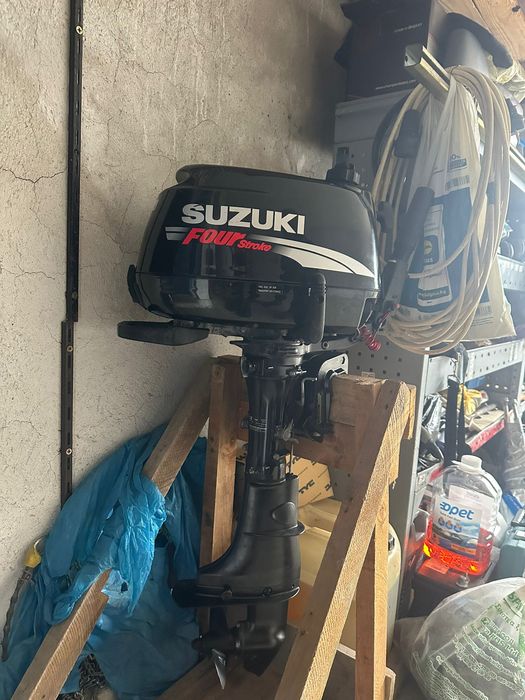 извънбордов двигател Suzuki 6HP 4