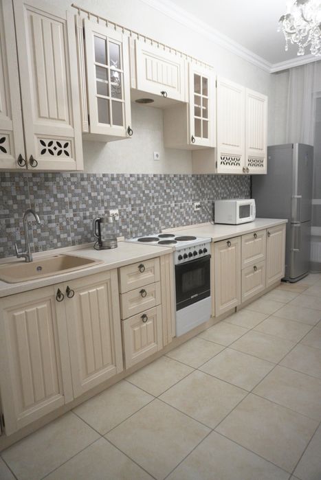 Продам кухонный гарнитур МДФ