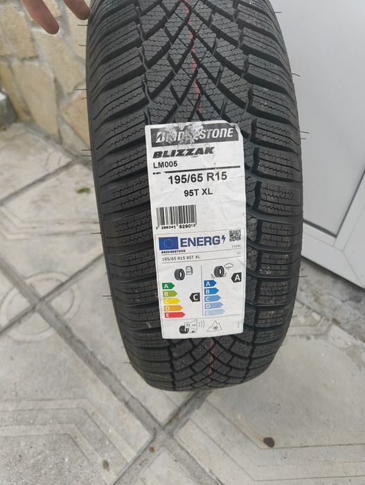 2бр Зимни гуми Bridgestone 195/65/15