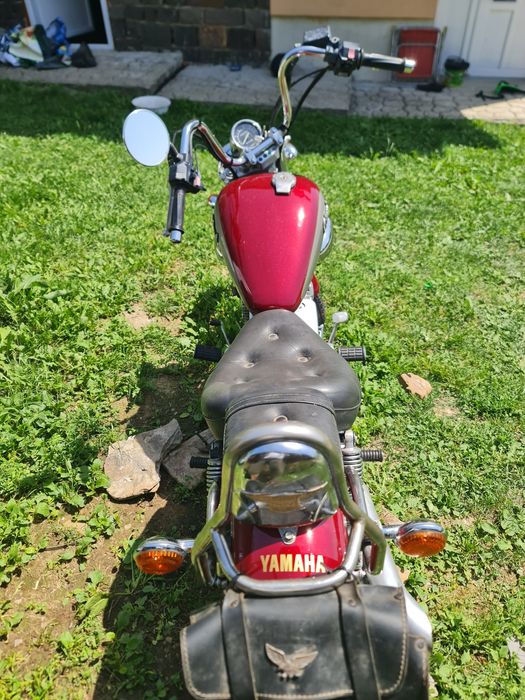 Motocicleta yamaha virag 250
