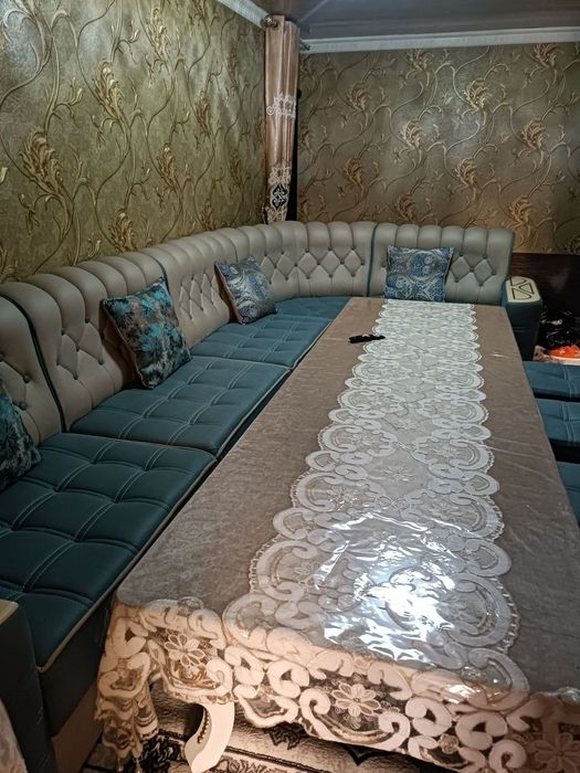 Мехмонхоналар учун диван арзонрок оволилар