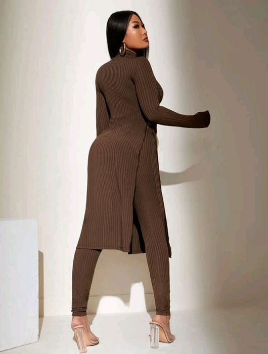 Compleu impecabil, Nou, marimea M