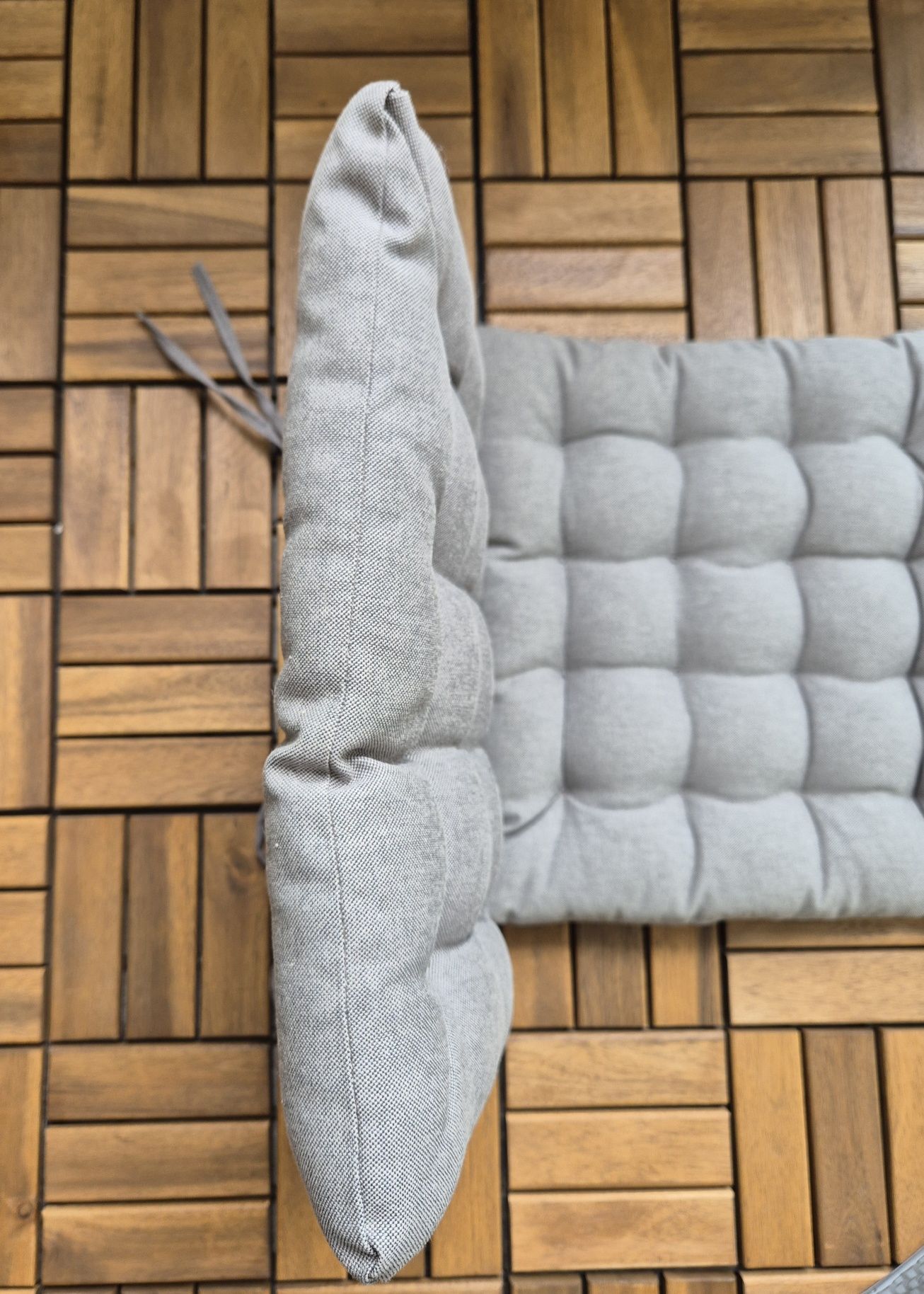 Perna scaun | gri inchis | 38x38x6 cm