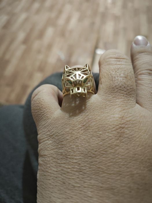 Продам золотой кольцо