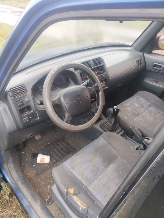 Toyota rav 4 acte la zi