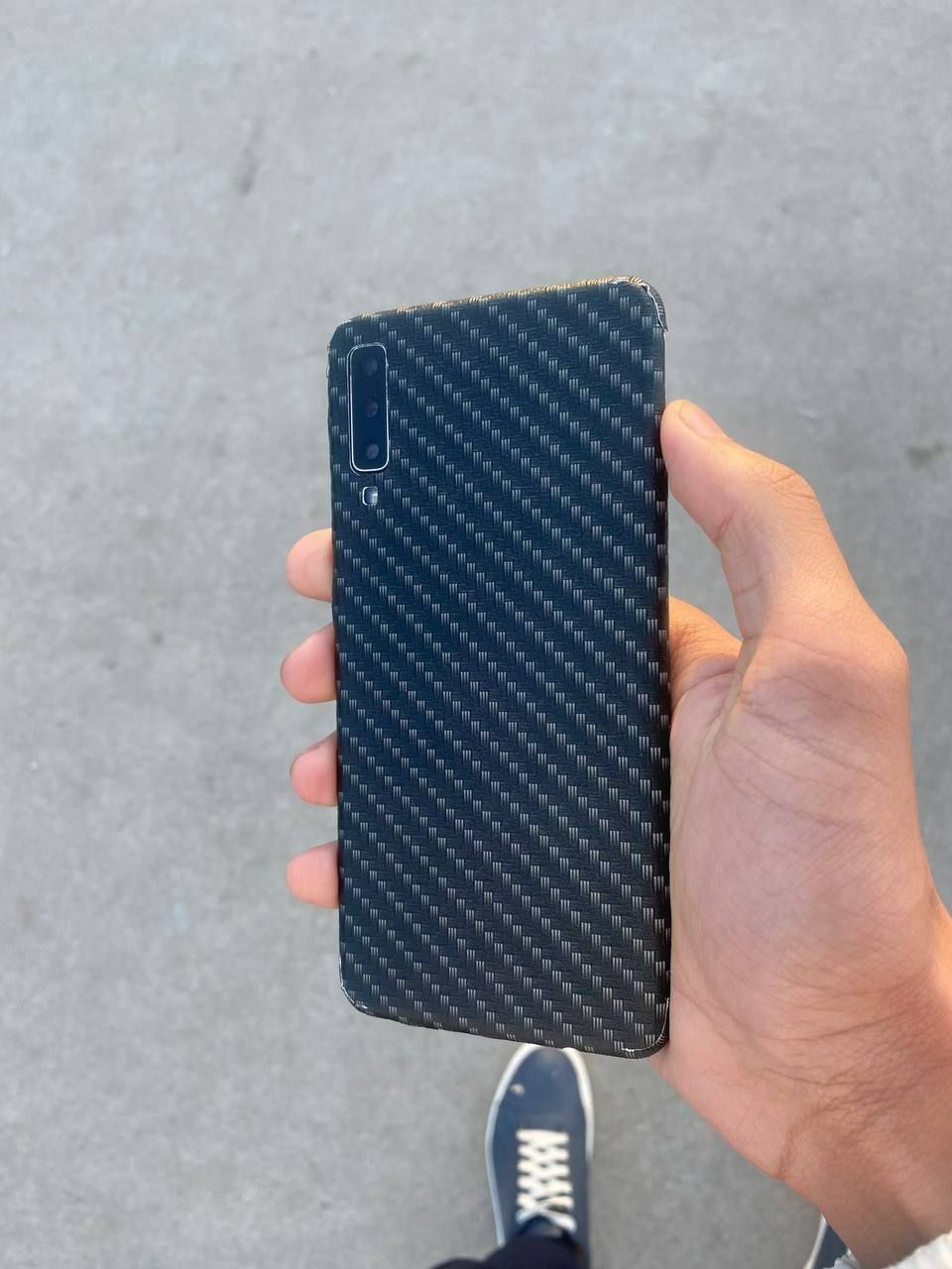 Samsung a7 4/64 obmenga qoyildi
