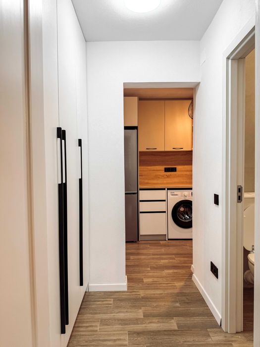 Ofer spre închiriere apartament cu 2 camere la 2 min de UMF și spital