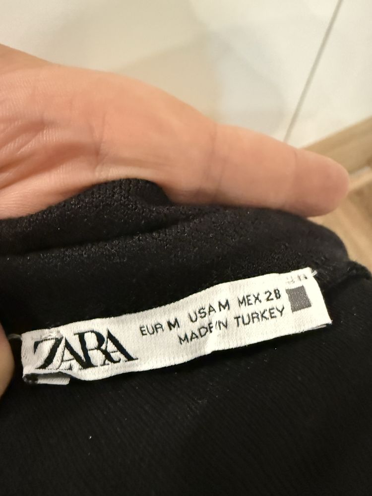 Два къси потника Zara