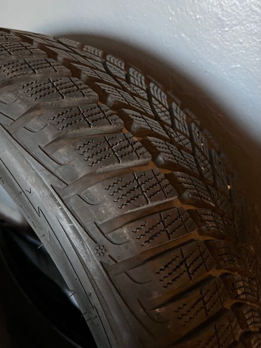 Зимни гуми 225 50 18