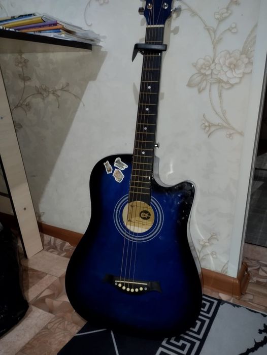 Продам гитару точно такой же новый