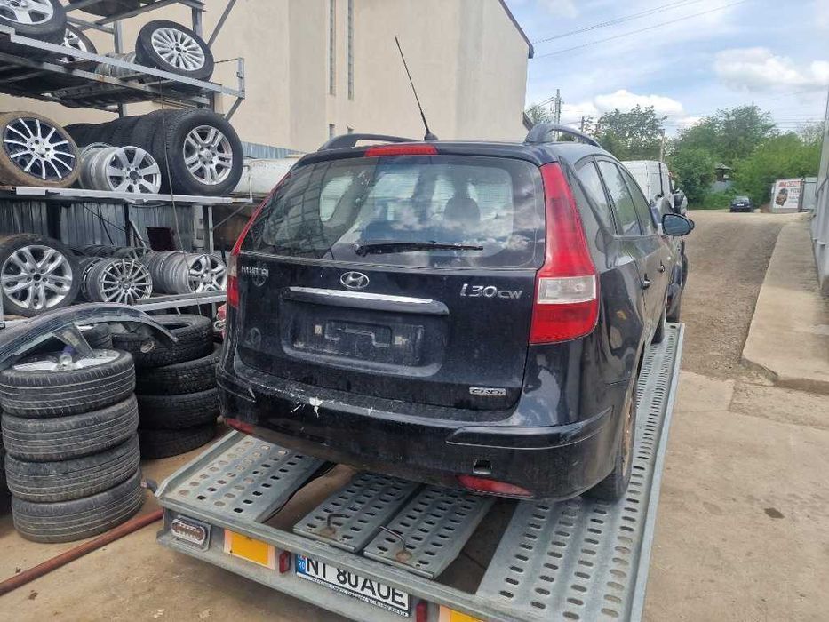 Dezmembrez Hyundai I30 CW 1.6 CRDI 66KW an 2009