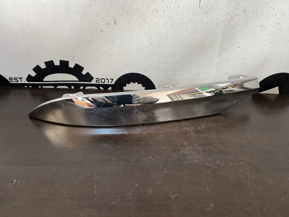 Ornament crom stanga bara spate Volvo XC60 mk2