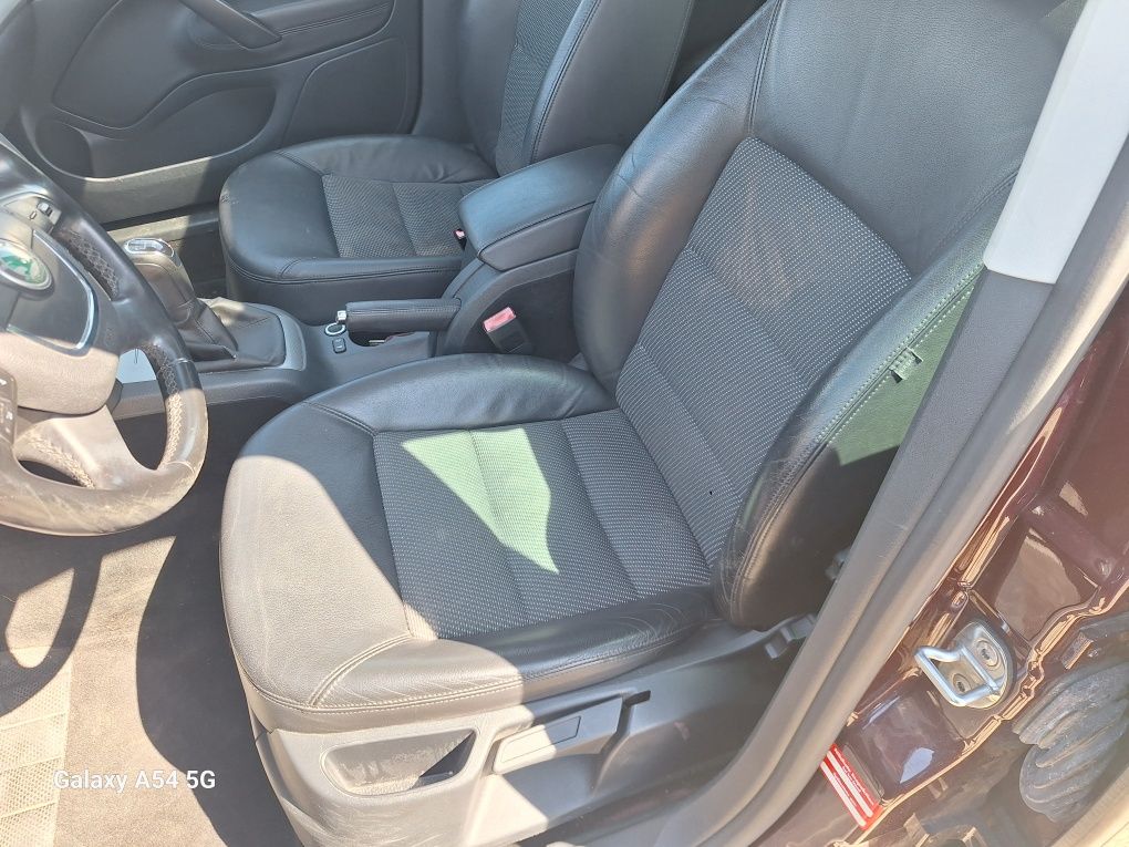 Dezmembrez Skoda Octavia facelift 1.8 tfsi CDAA cod culoare LF3X