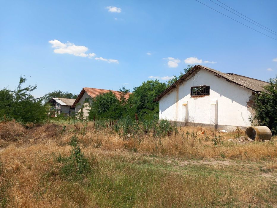 De vanzare Teren si Magazie Bragadiru, Jud Telorman.