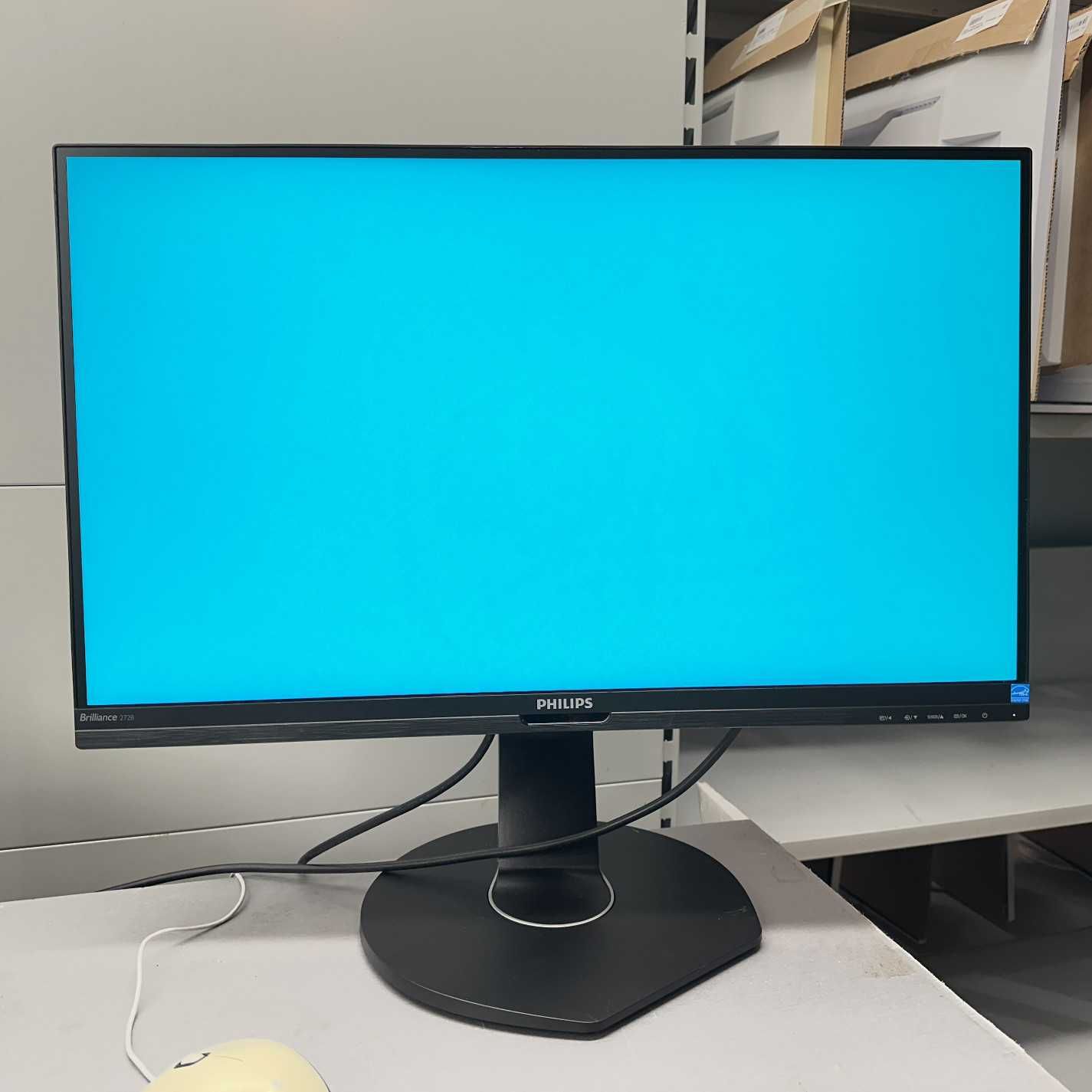 Philips 272B7QUPBEB 27" WQHD Type-C Lan Звук/-> Отлично състояние