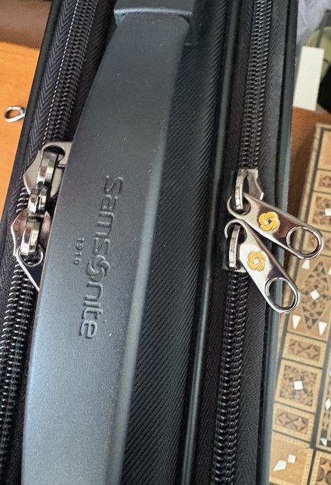 Geanta servieta laptop SAMSONITE noua ,travel,business, de umar, negru
