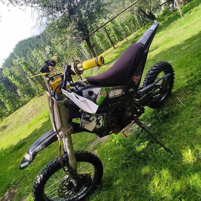 Vând, ,,cross 125cc", carburație răcire pe ulei!