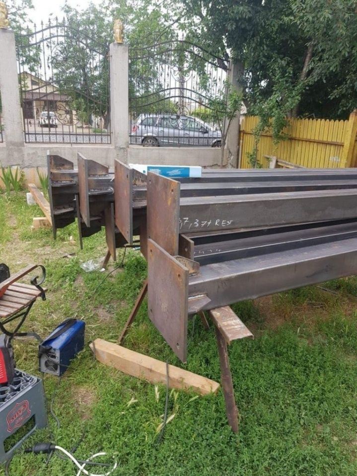 Vand 6ferme metalice la 8m din profil hala 8x25