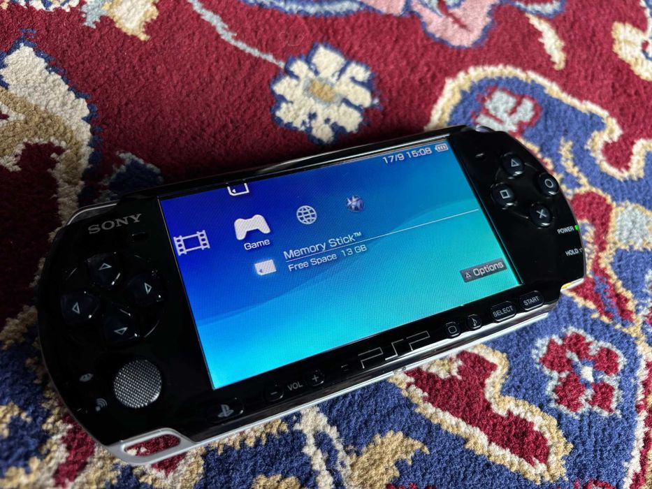 consola Sony PSP (Playstation Portabil) in stare foarte buna