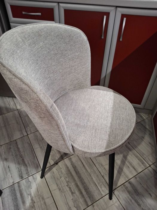 Трапезни столове