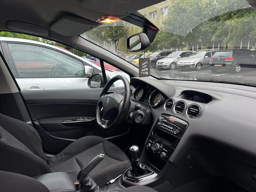 Peugeot 308 1.6 VTi
