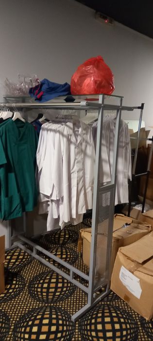 Разпродажба медицинско и козметично облекло и консумативи