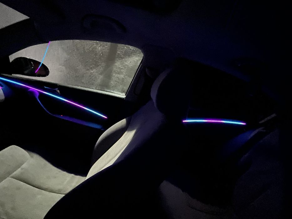 Montaj ambientale/Detailing auto Montaj condensatoare-subwoofere(etc)