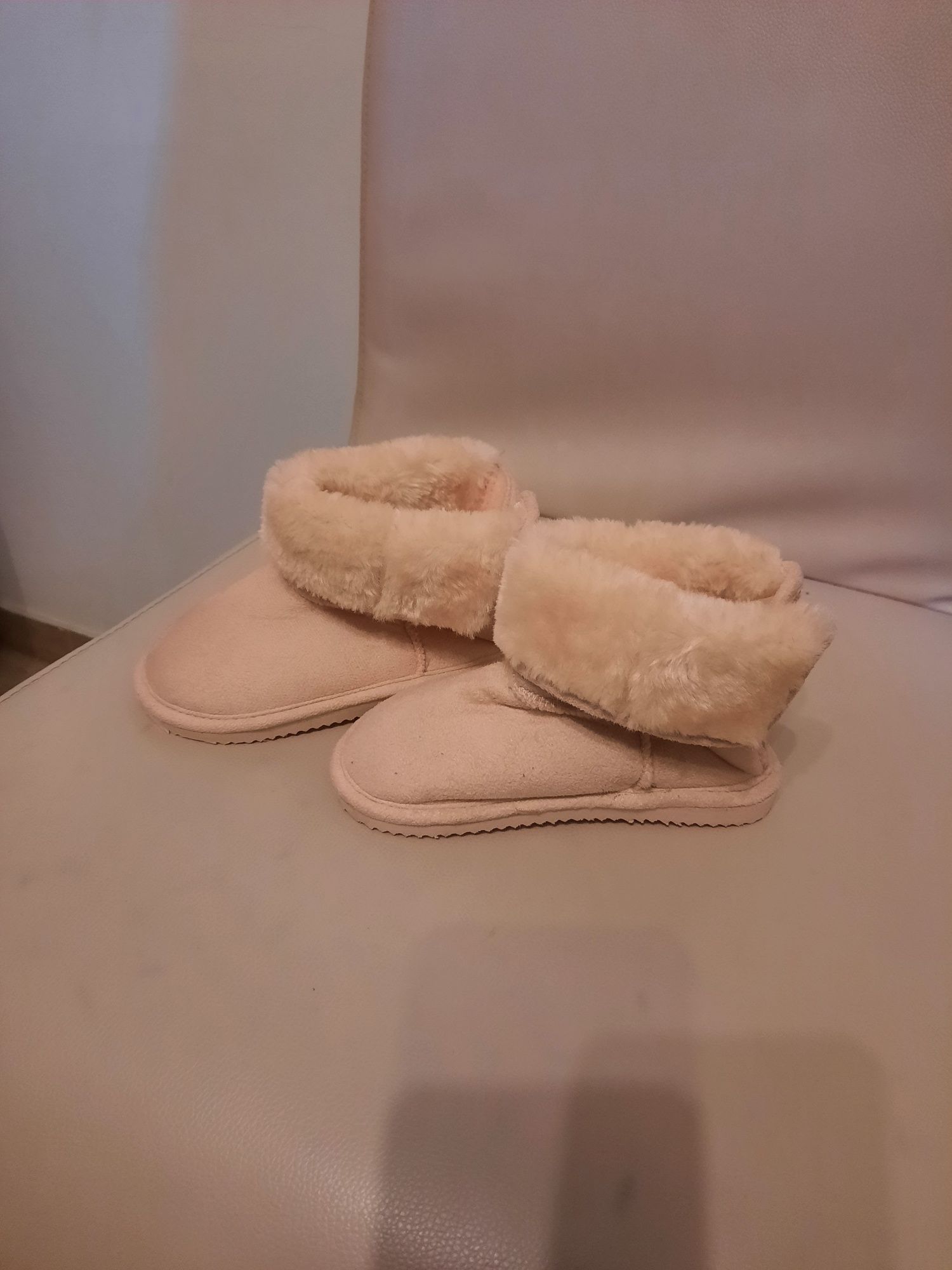 Cizme ugg de fetita