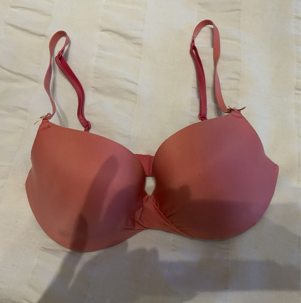 Sutien push up Victoria’s si Pink