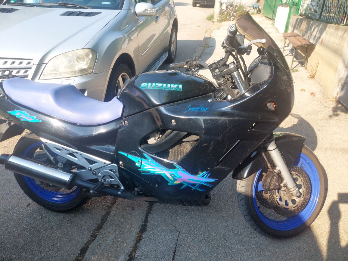 Пистов мотор Suzuki sport 750kуб.