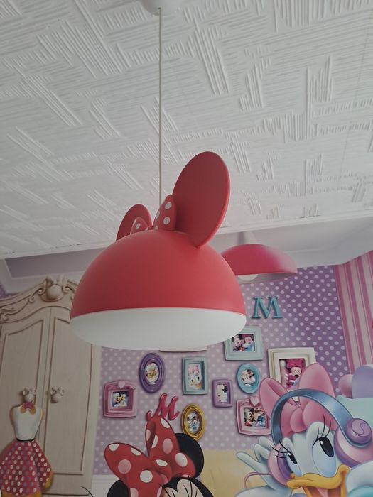 Полюлей на Disney