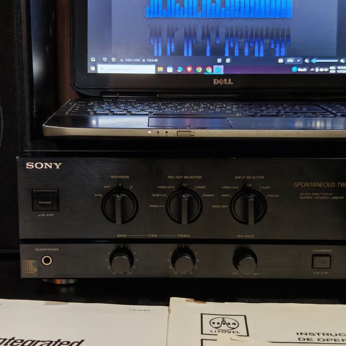 Amplificator Sony 2 x 80w + 2 boxe 100w vând sau schimb cu telefon