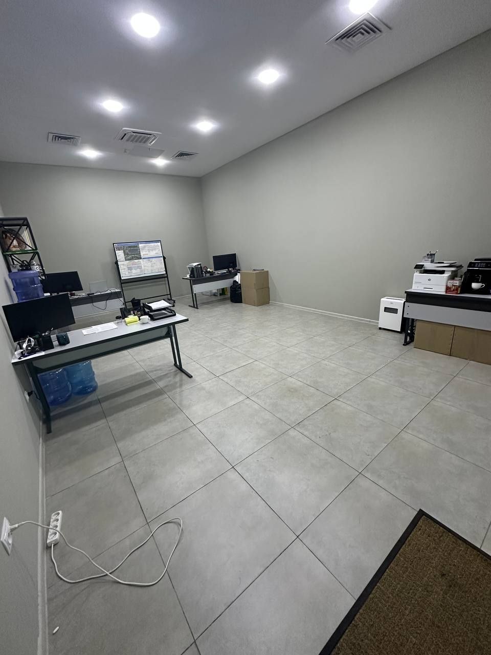Аренда офиса в Platfrom Business Center 37кв на Мирабаде!!