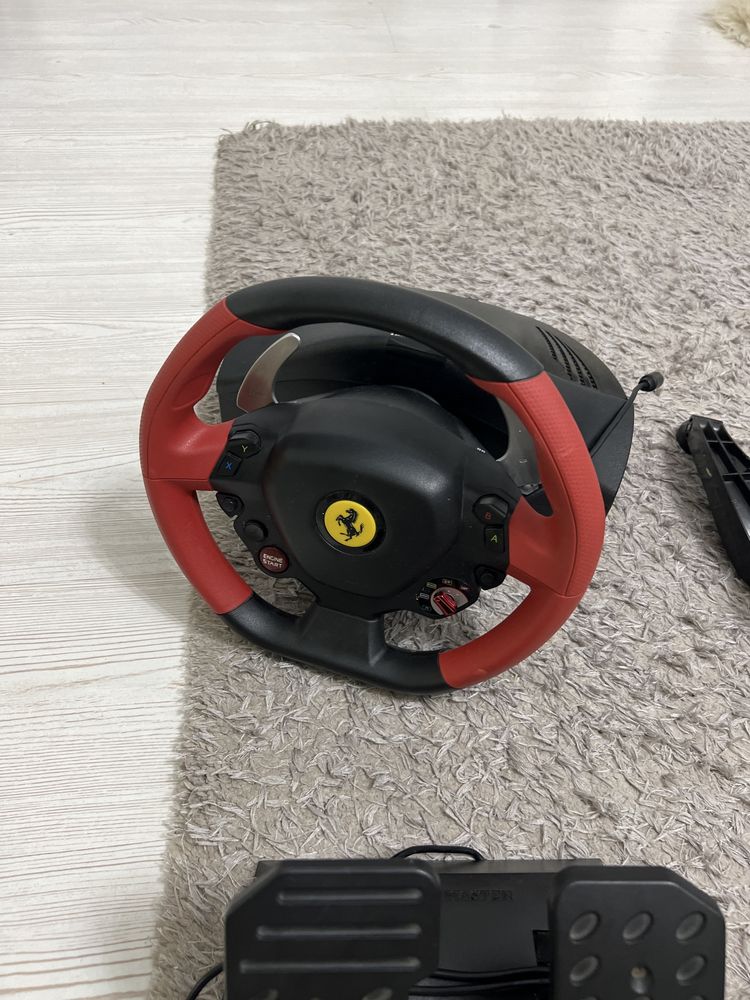 Vand volan thrustmaster xbox