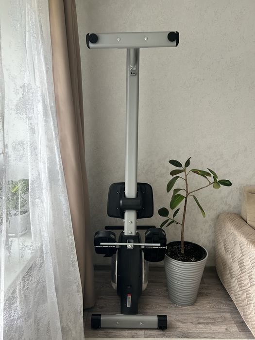 Продам гребной тренажёр 3 месяца за 100000