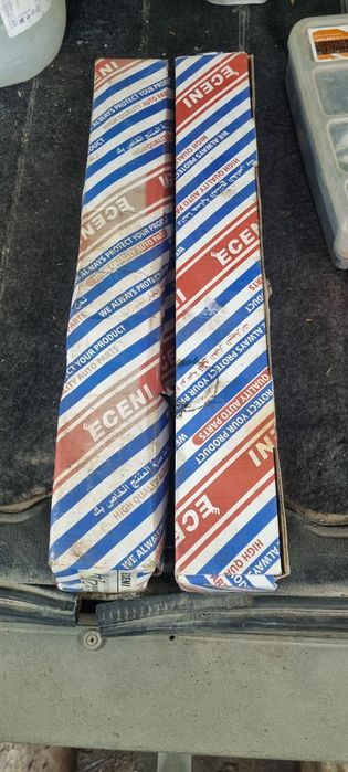 Задние стойки от аудита 80