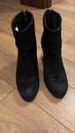 Botine negre din piele intoarsa